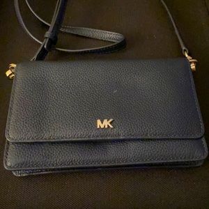 Michael kors crossbody bag
